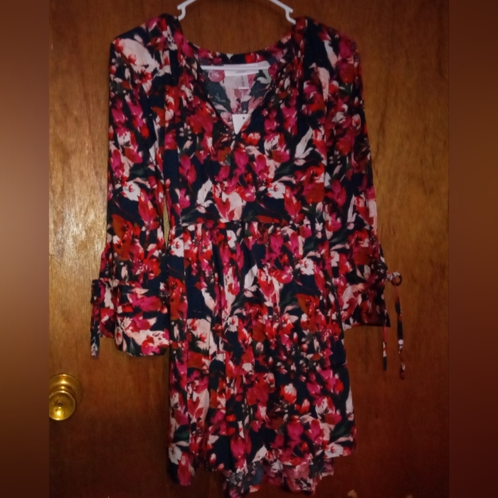 NWT Motherhood Maternity Size Medium Blouse